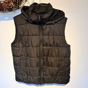 Zara Black Puffer Vest size L